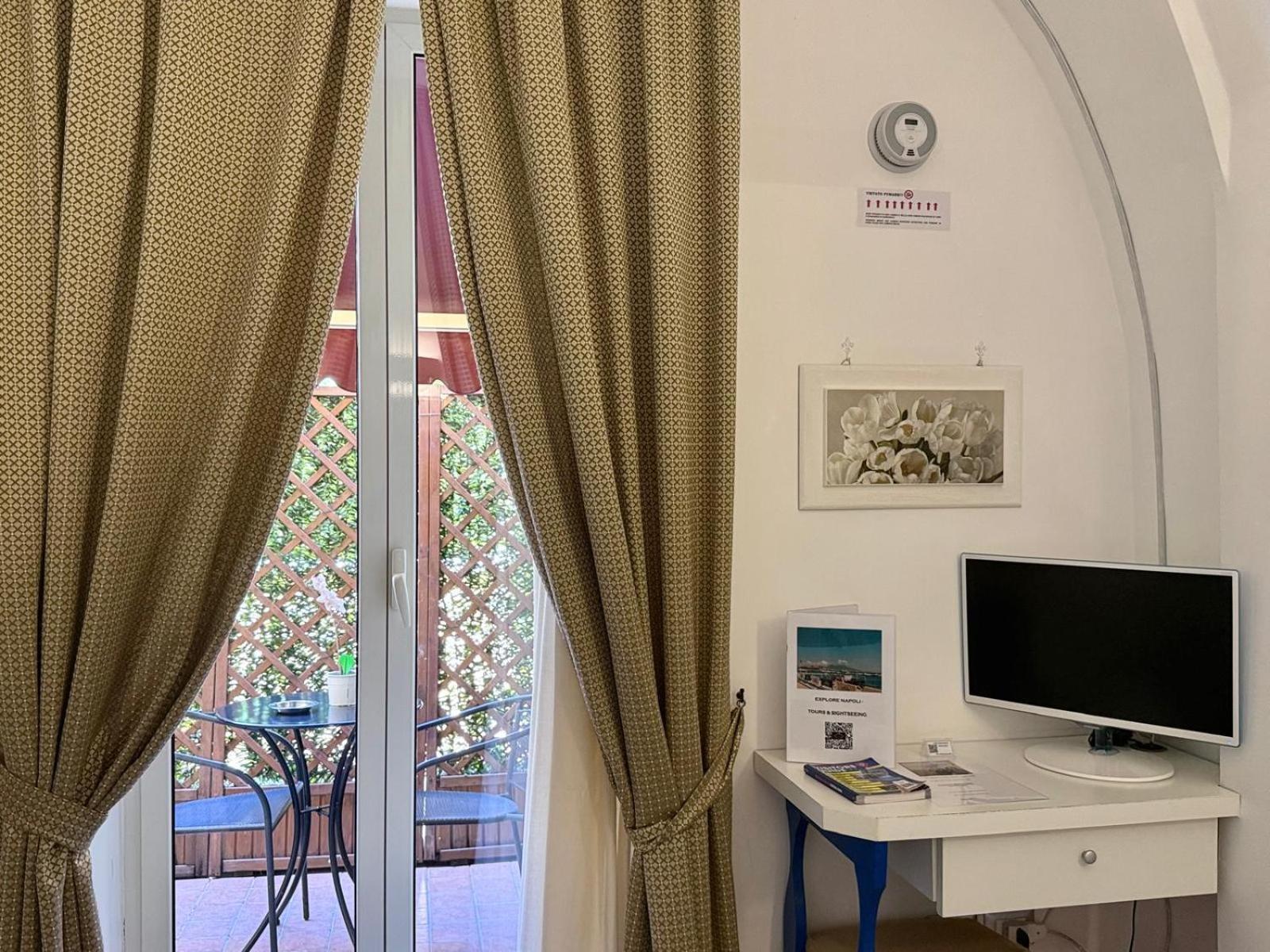 Chiaia Suites เนเปิลส์ ห้อง รูปภาพ